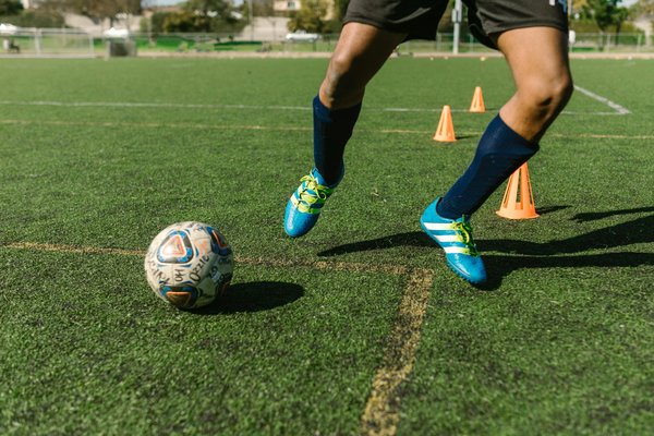 Préactivation musculaire au football : clés pour une meilleure performance